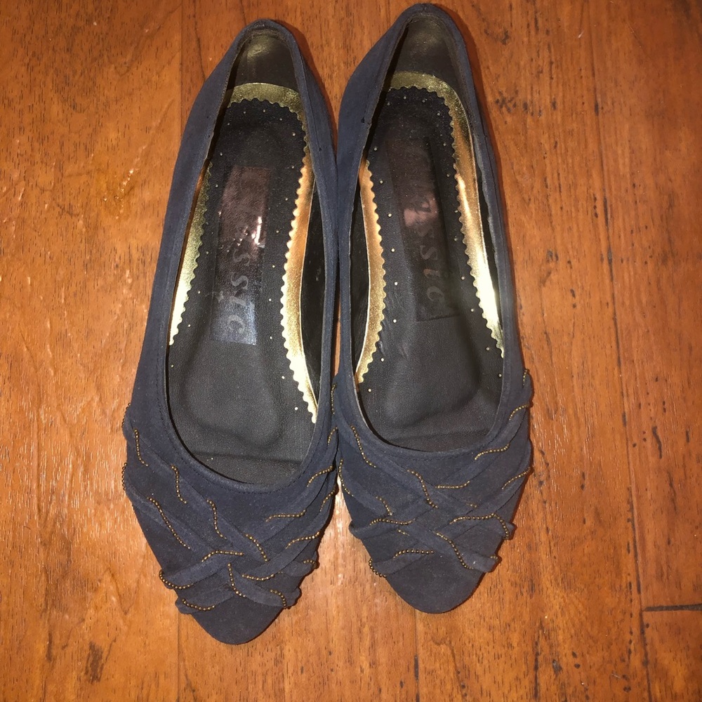 Navy.  Flats shoes